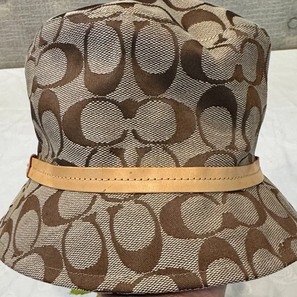 Authentic Coach Tan and Brown Signature Bucket Hat - Picture 4 of 8